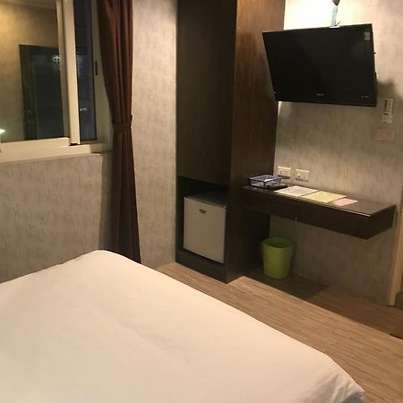 Baseball Hotel Kota Hsinchu Bagian luar foto
