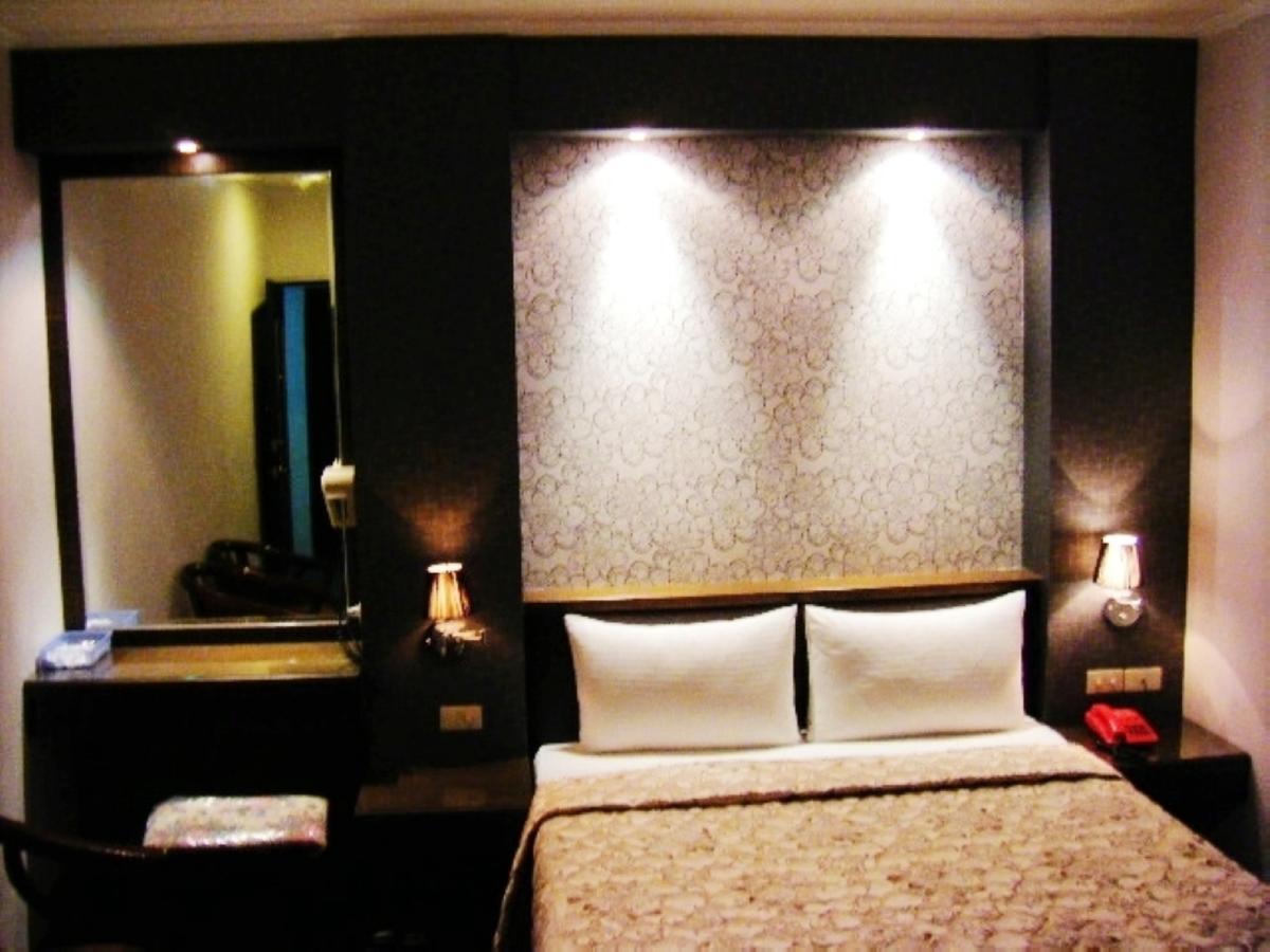 Baseball Hotel Kota Hsinchu Bagian luar foto