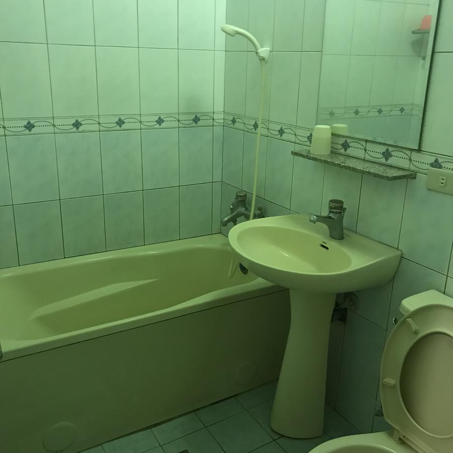 Baseball Hotel Kota Hsinchu Bagian luar foto