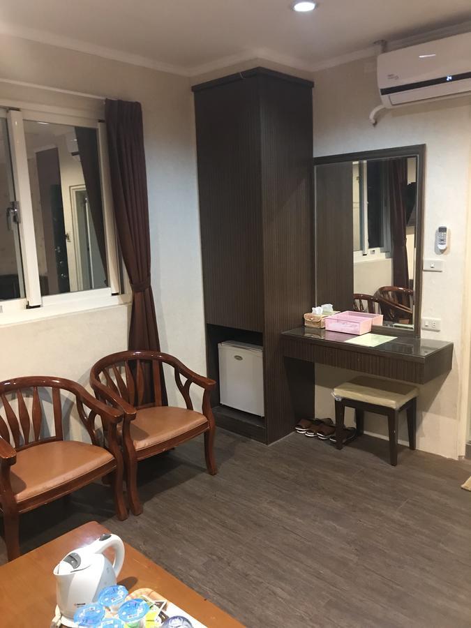 Baseball Hotel Kota Hsinchu Bagian luar foto